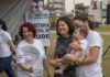 Famílias participam de ação sobre conscientização da amamentação