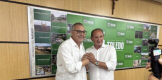 Solenidade oficializa transmissão de cargo do prefeito de Toledo