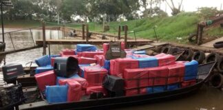 Apreensão de barco com cigarros paraguaios resulta em prisão no Lago de Itaipu, em Guaíra