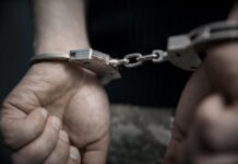 Homem é flagrado com malas cheias de cigarros contrabandeados na rodoviária de Cascavel