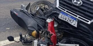 Jovem de 21 anos morre em forte colisão entre carro e moto na estrada Bota Fogo, em Itaipulândia