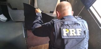 Motorista de ônibus de turismo é preso em Cascavel por transportar medicamentos ilegais