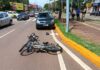 Mulher é socorrida em estado grave após colisão entre bicicleta elétrica e carro no Centro de Toledo