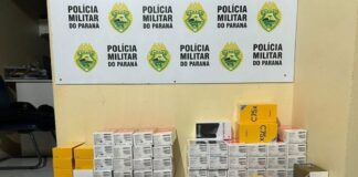 Polícia prende duas mulheres e apreende celulares e cigarros dentro de ônibus na região