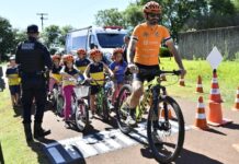 Com apoio da ProEsporte, TRA/ACT e Guarda Municipal promovem ação educativa