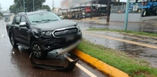 Motorista de 65 anos fica ferida em acidente no Jardim Porto Alegre