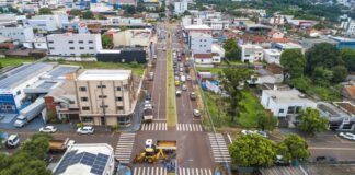 Trecho da Avenida Senador Attilio Fontana, no Centro, é bloqueado para obra