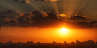 Fim de semana segue com calorão e pancadas de chuva no Paraná, prevê Simepar