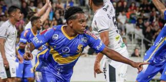 Com golaço de falta, São Joseense vence Galo Maringá na abertura do Paranaense 2026