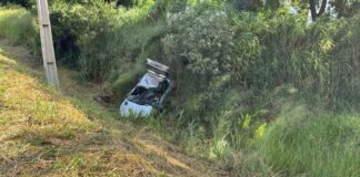Motorista morre após capotamento na área rural de Cascavel