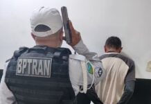 Rapaz é preso suspeito de praticar atos obscenos diante de crianças em Ouro Verde do Oeste