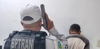 Rapaz é preso suspeito de praticar atos obscenos diante de crianças em Ouro Verde do Oeste