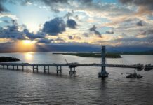 Obras da Ponte de Guaratuba continuam 24 horas por dia durante o Carnaval