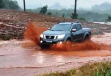 Chuva causa prejuízos a agricultores entre Nova Santa Rosa e Novo Sarandi e deixa pista da PR-589 alagada