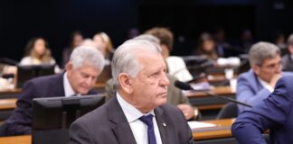 Deputado Dilceu Sperafico assina PEC que propõe responsabilização penal excepcional de menores por crimes hediondos