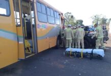 Acidente entre caminhonete e ônibus deixa oito feridos no interior do Paraná