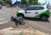 Acidente entre carro da Secretaria de Estado da Saúde e motocicleta é registrado no Jardim Bressan