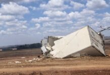 Acidente envolve caminhões e uma Saveiro na PR-182 entre Maripá e Toledo