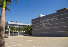 Dudu Barbosa e Valdomiro Bozó retornam à Câmara de Toledo e se manifestam na tribuna