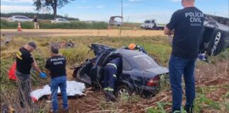 Homem morre após colisão frontal entre carro e caminhão na região