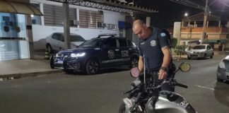 Menores são flagrados com motocicleta furtada em Marechal Rondon