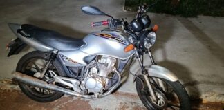 Motociclista de 19 anos fica ferido ao colidir com carro em Toledo