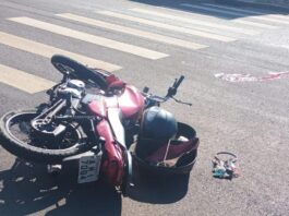 Motociclista sofre traumatismo craniano após grave acidente no Centro de Marechal Rondon e é transferido para Toledo