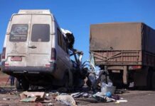 Motorista de van dirigia há mais de 12h antes de acidente com cinco mortos e 12 feridos