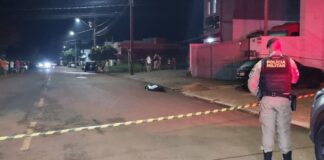 Mulher é retirada à força de caminhonete e morta a tiros em Cascavel