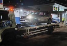 Perseguição termina com adolescente apreendido e Hilux furtada recuperada em Mercedes