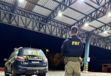 Polícia apreende medicamentos e anabolizantes em veículo ocupado por família na região