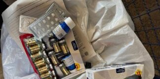 Receita Federal encontra remédios emagrecedores e anabolizantes escondidos em caixas de sabão em pó no Paraná
