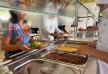 Restaurantes populares de Toledo voltam a funcionar com várias novidades