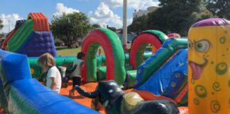 Novos brinquedos infláveis comprados pela Smel estreiam no “Tchau Férias”
