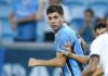 Artilheiro não marca, mas reforço busca empate para o Grêmio