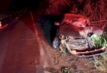 Colisão entre 3 veículos deixa 2 motoristas em estado grave na PR-496 em Terra Roxa