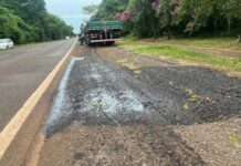 Colisão entre carro e caminhão deixa veículo parcialmente destruído entre Santa Helena e Sub-Sede