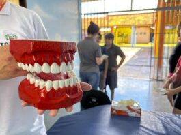 Equipe do ESF Cosmos leva cuidado e prevenção a alunos do 5º ano