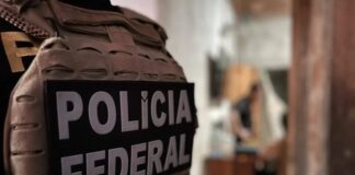 Foragidos são capturados no Paraguai e entregues à Polícia Federal na fronteira