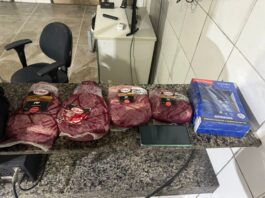 Homem é flagrado com peça de picanha dentro do calção em supermercado de Marechal