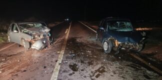 Jovem de 22 anos fica gravemente ferido em colisão em Toledo