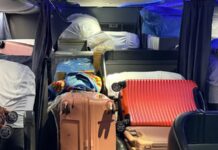 Ônibus de turismo é flagrado com R$ 3 milhões em mercadorias ilegais na região
