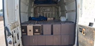 PRF apreende 216 caixas de vinhos na BR-369, em Cascavel