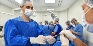 Paraná já tem 8 aplicações de polilaminina; Ratinho Junior recebe médicos e reforça apoio à pesquisa