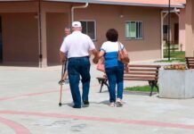 Saúde alerta sobre os riscos de queda de idosos; foram 13 mil casos no Paraná em 2025