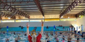 Smel promove hidroginástica em celebração ao Dia da Mulher