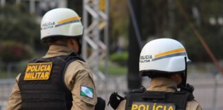 Ação da Cavalaria flagra tráfico de drogas e detém quatro pessoas na região