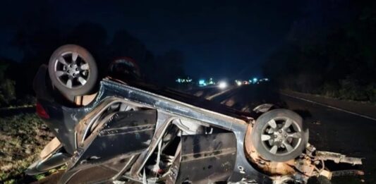 Capotamento deixa dois idosos feridos no interior de Marechal Rondon; um é transferido para Toledo