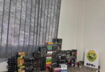 Polícia apreende cigarros contrabandeados e celulares na PR-317 em Toledo