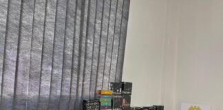 Polícia apreende cigarros contrabandeados e celulares na PR-317 em Toledo